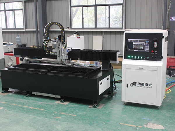 小臺(tái)面板管一體切割機(jī)