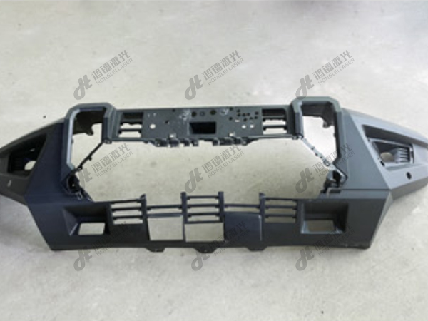 三維機(jī)器人汽車吹塑件切割